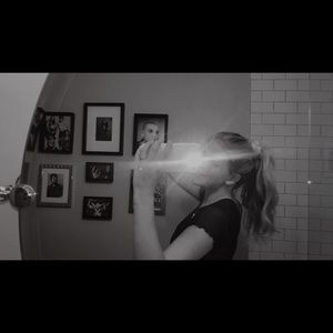 Meet your Posher, Raine